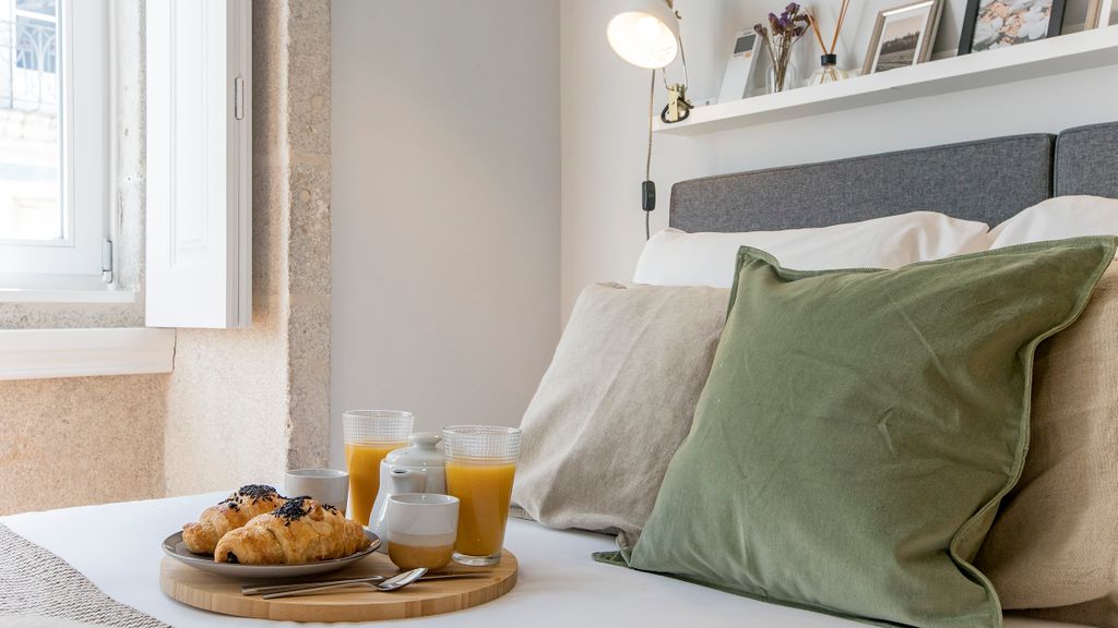 Mouzinho 1BR w/ AC in City Center by LovelyStay