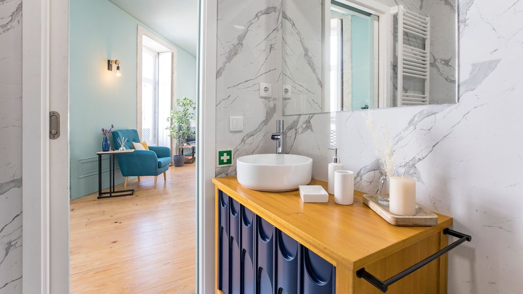 Mouzinho 1BR w/ AC in City Center by LovelyStay