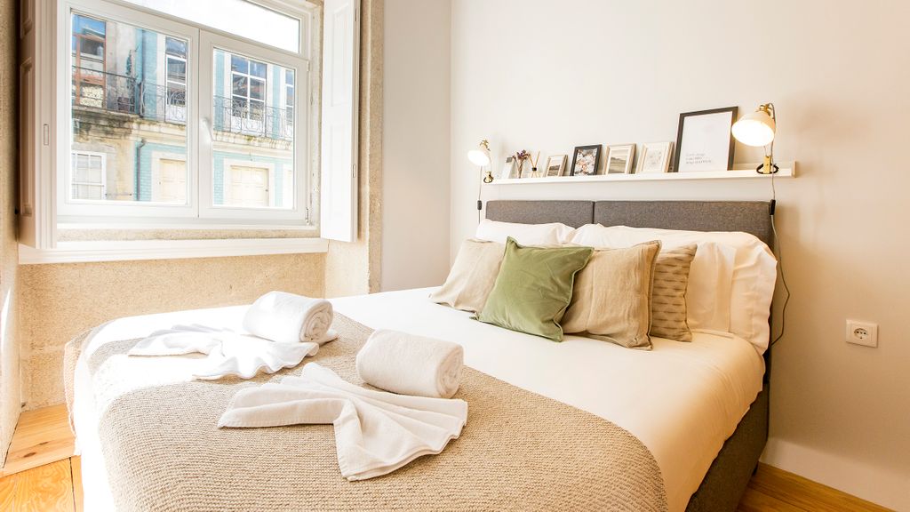 Mouzinho 1BR w/ AC in City Center by LovelyStay