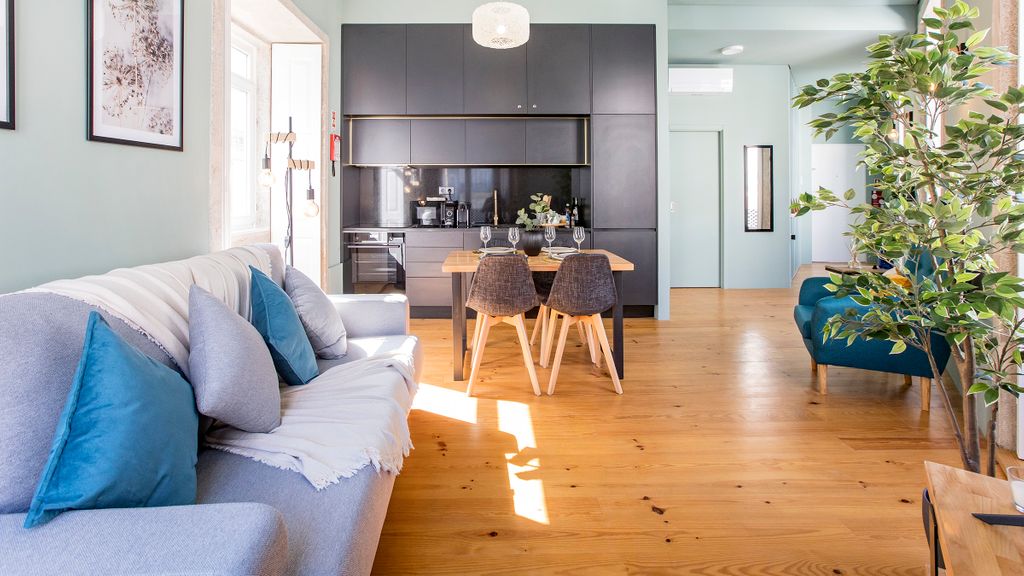 Mouzinho 1BR w/ AC in City Center by LovelyStay