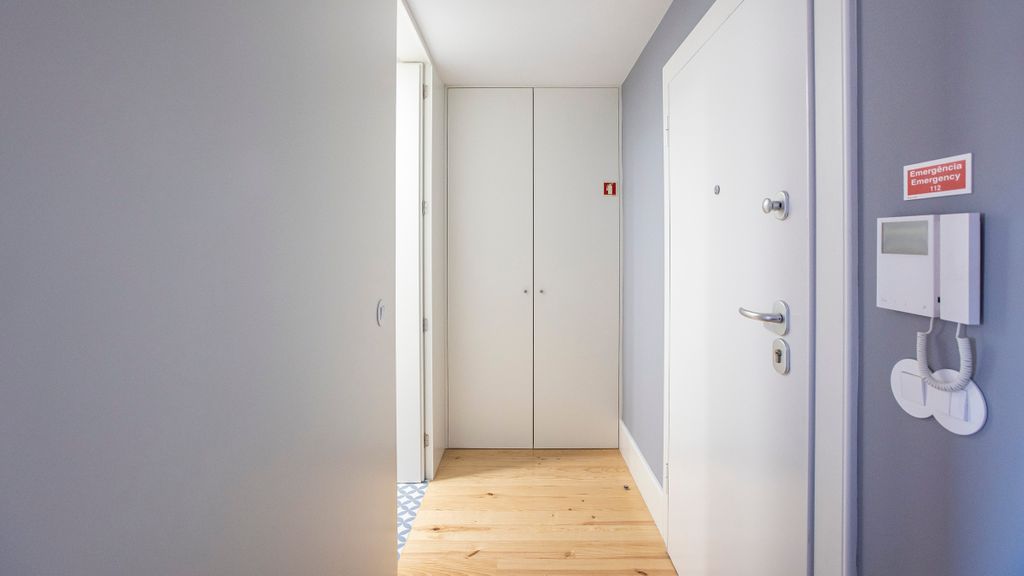 Stylish Studio w/ AC & Balcony by LovelyStay