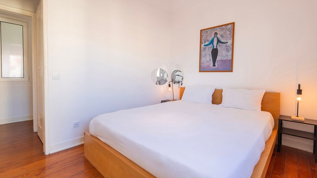 2BDR Apt with Full Kitchen on Avenida da Liberdade