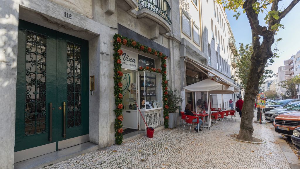 2BDR Apt with Full Kitchen on Avenida da Liberdade