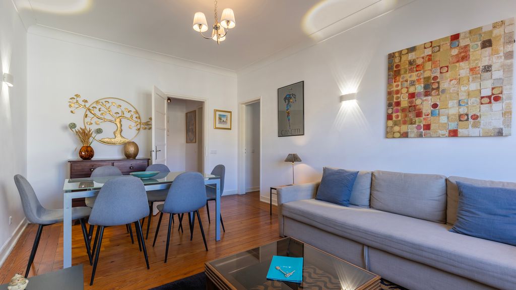 2BDR Apt with Full Kitchen on Avenida da Liberdade