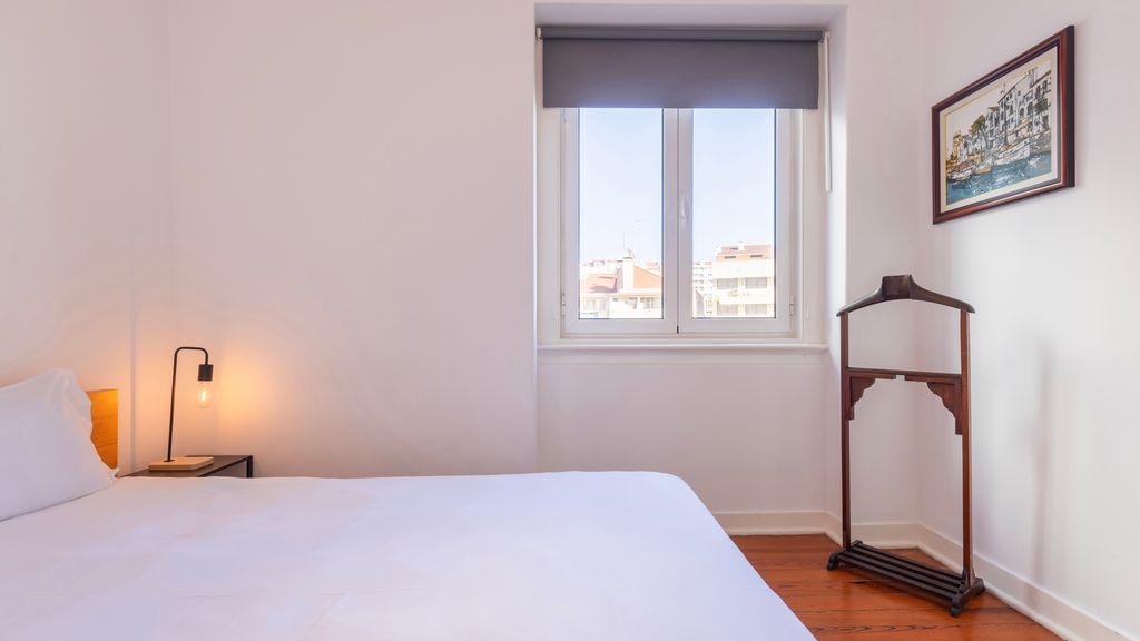 2BDR Apt with Full Kitchen on Avenida da Liberdade