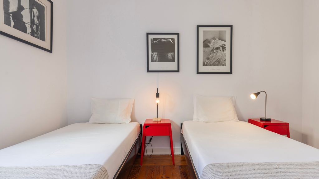 2BDR Apt with Full Kitchen on Avenida da Liberdade