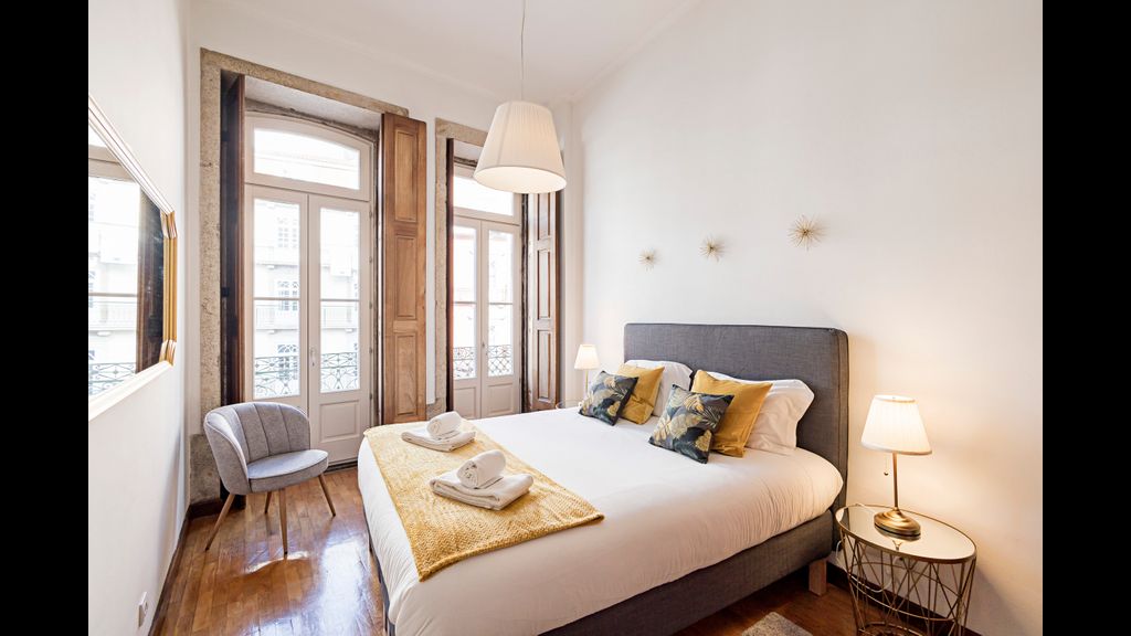 Wine Apartments I - Ribeira 1BR by LovelyStay