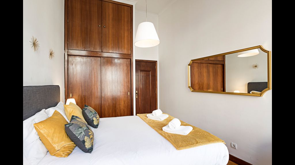 Wine Apartments I - Ribeira 1BR by LovelyStay