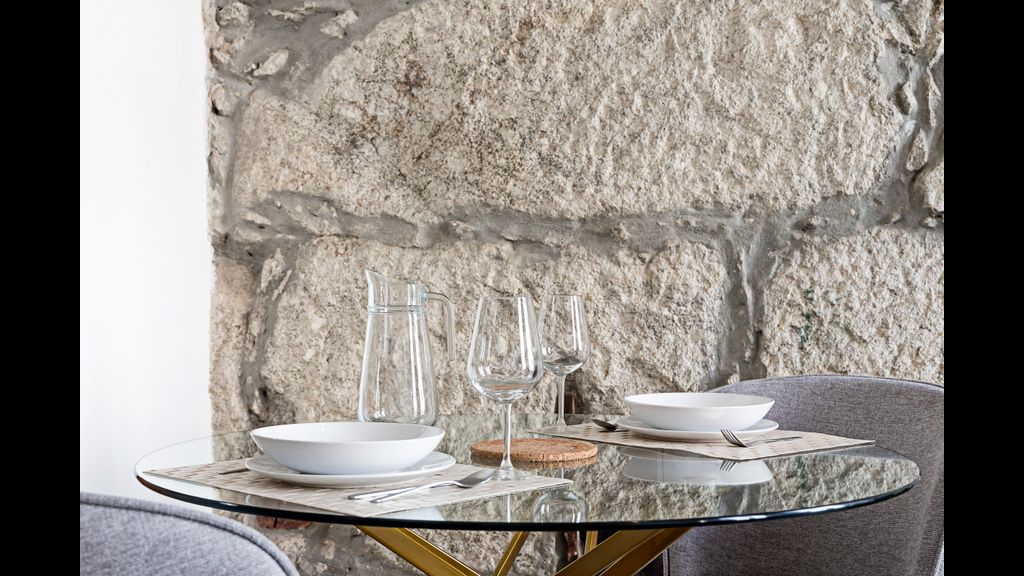 Wine Apartments I - Ribeira 1BR by LovelyStay