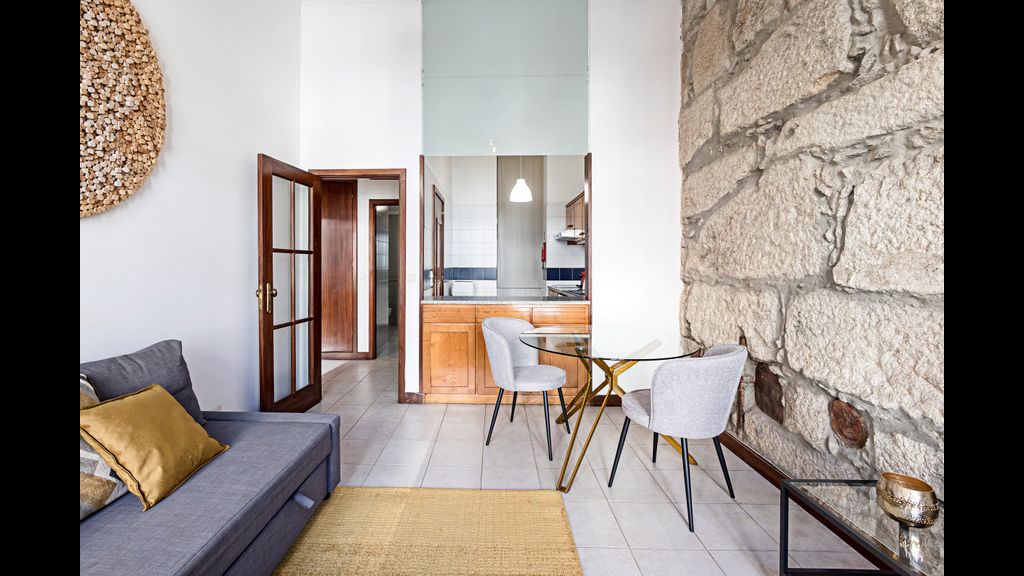 Wine Apartments I - Ribeira 1BR by LovelyStay