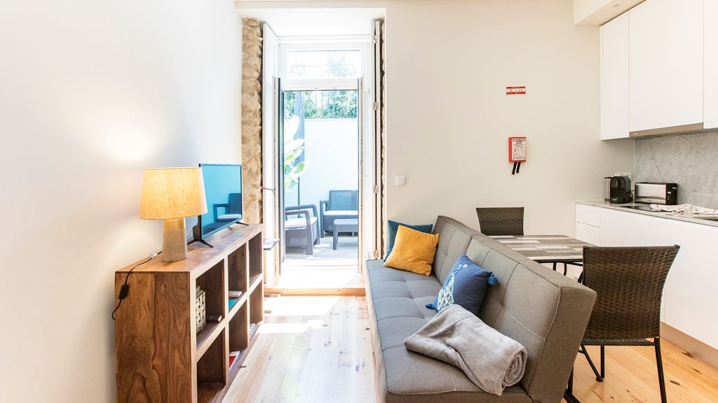 Central Studio w/ Pool & Patio by LovelyStay