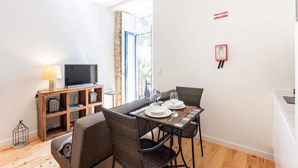 Central Studio w/ Pool & Patio by LovelyStay