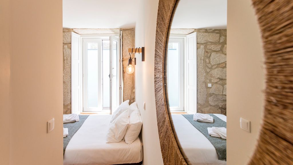 Central Studio w/ Pool & Patio by LovelyStay