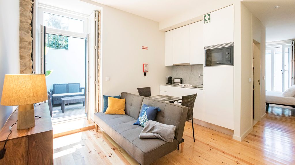 Central Studio w/ Pool & Patio by LovelyStay
