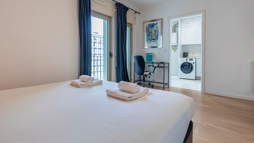 1BDR Flat w/ Balcony & Parking by LovelyStay