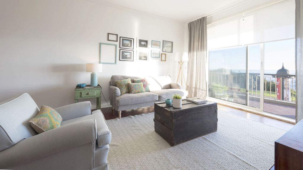 Porto Beach Apartment by LovelyStay
