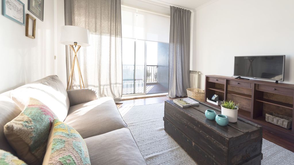 Porto Beach Apartment by LovelyStay