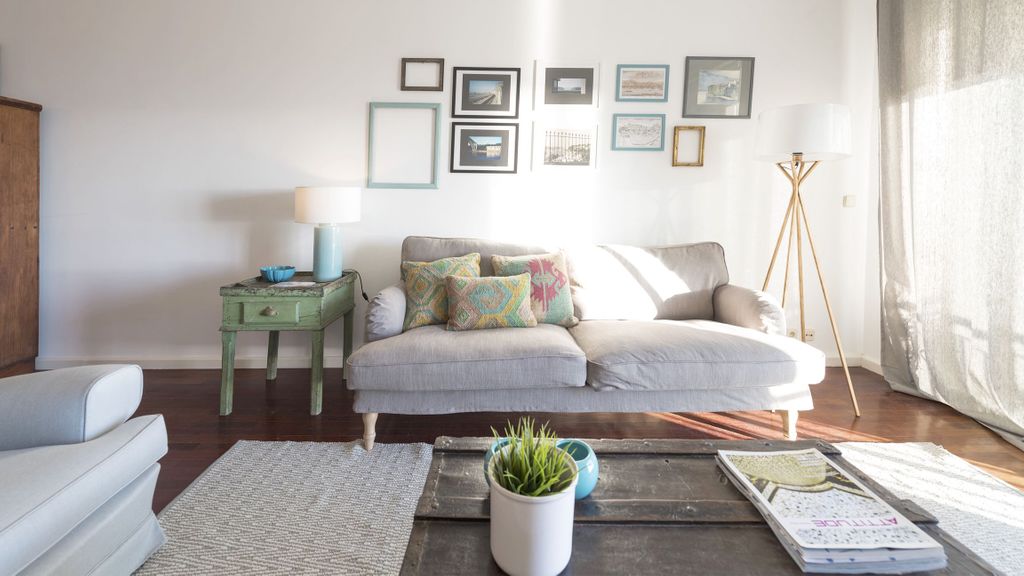 Porto Beach Apartment by LovelyStay