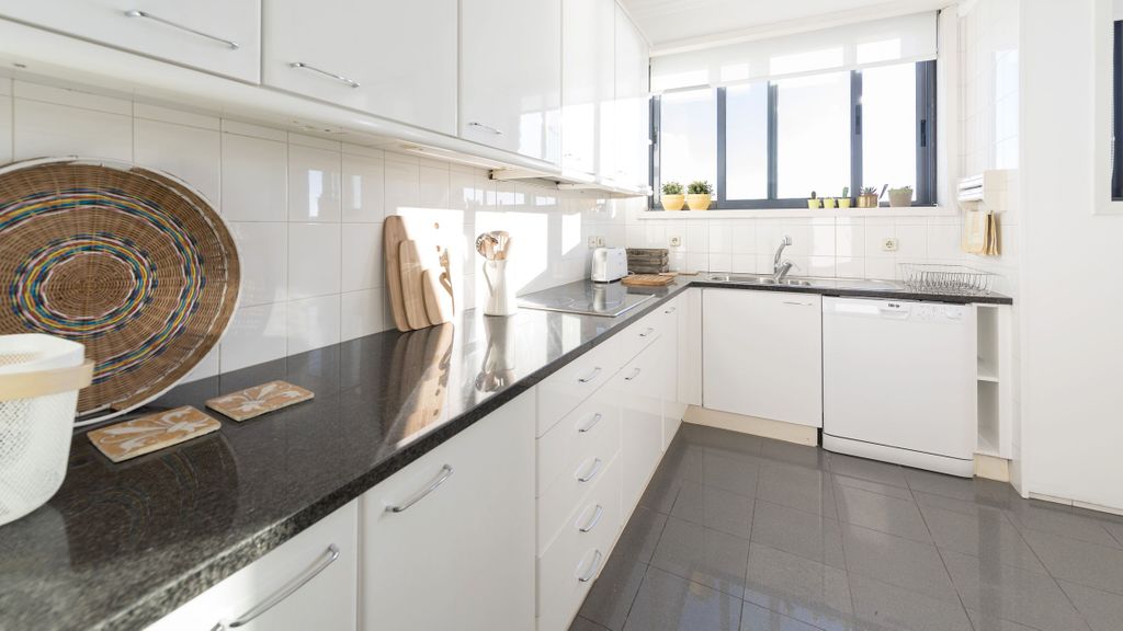 Porto Beach Apartment by LovelyStay