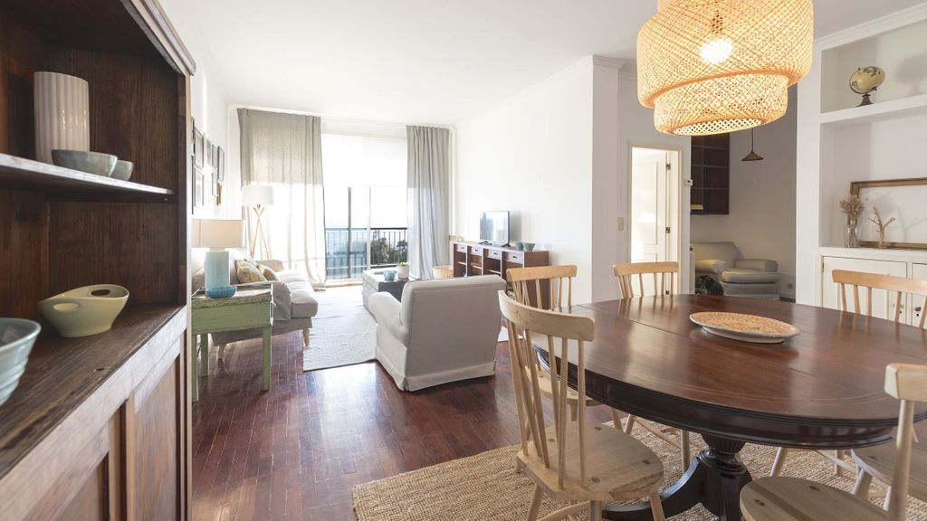 Porto Beach Apartment by LovelyStay