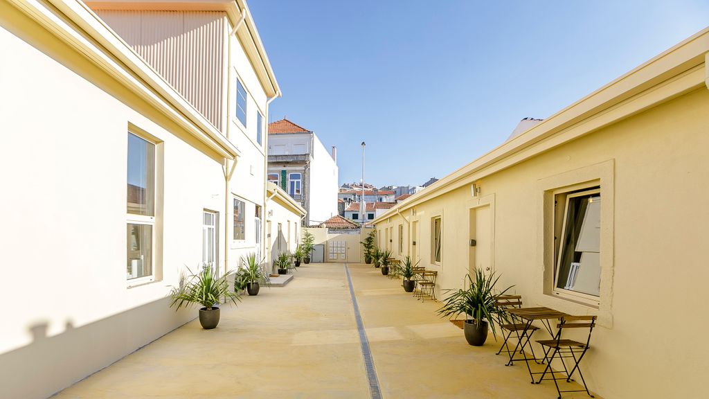 Vila Burgães - Casa 8 by LovelyStay