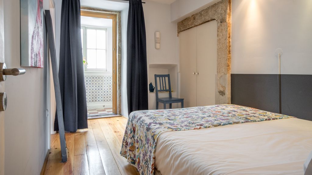 Lisbon Heart Apartments - Blue, by LovelyStay
