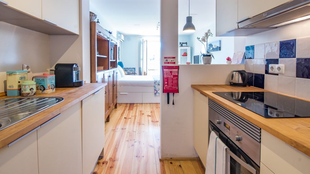 Lisbon Heart Apartments - Yellow, by LovelyStay