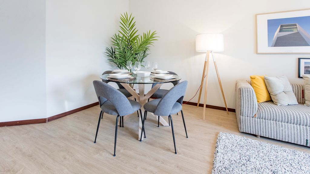 2BR Flat in Bonfim w/ AC & Balcony by LovelyStay