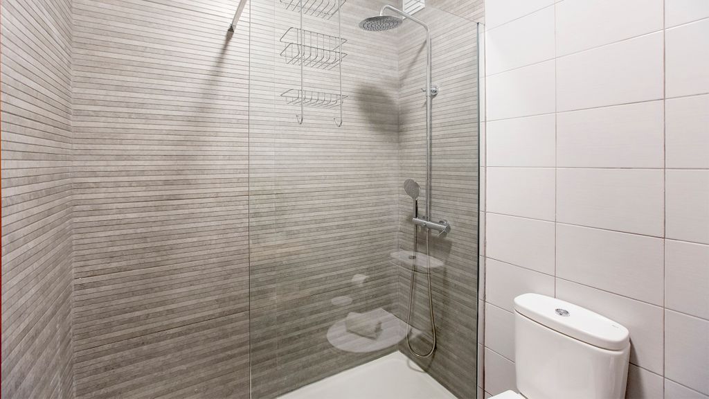 2BR Flat in Bonfim w/ AC & Balcony by LovelyStay