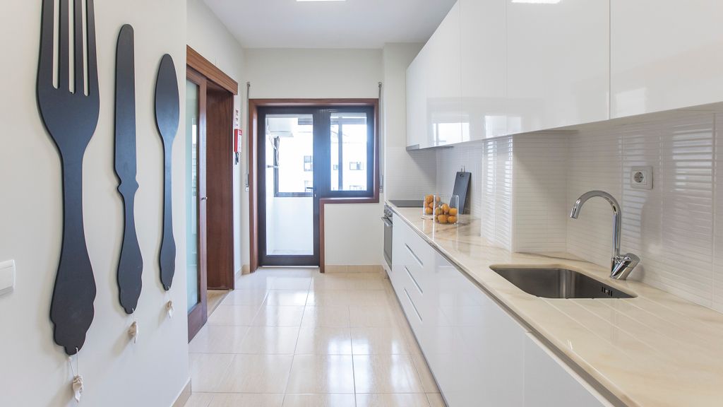 2BR Flat in Bonfim w/ AC & Balcony by LovelyStay