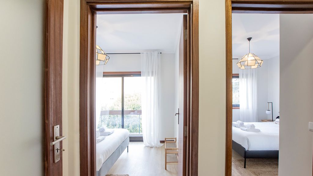 2BR Flat in Bonfim w/ AC & Balcony by LovelyStay