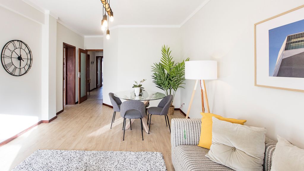 2BR Flat in Bonfim w/ AC & Balcony by LovelyStay