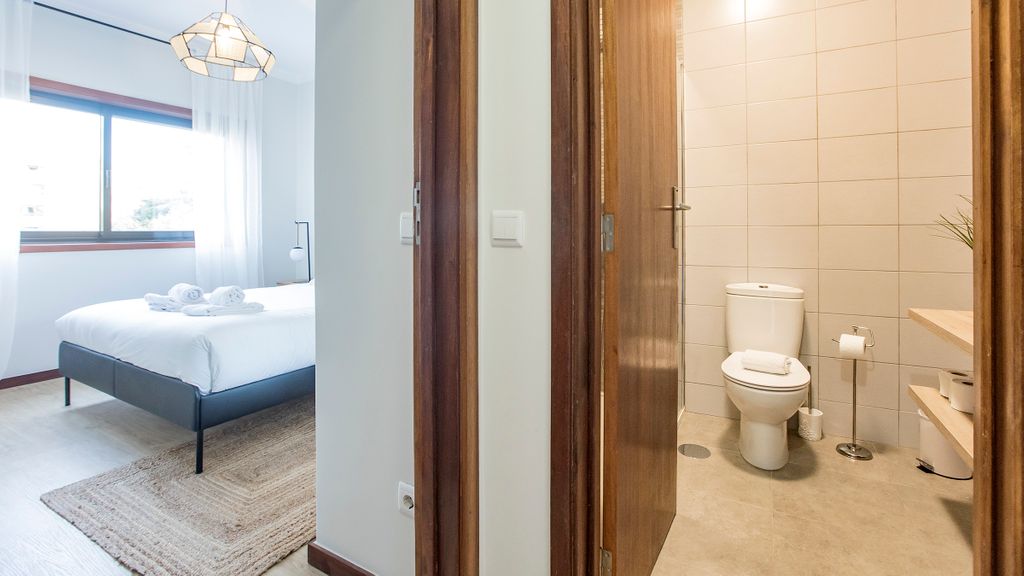 2BR Flat in Bonfim w/ AC & Balcony by LovelyStay