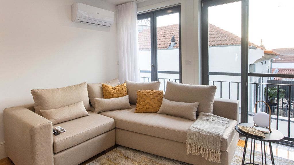 City Center 2BR Flat w/ AC by LovelyStay