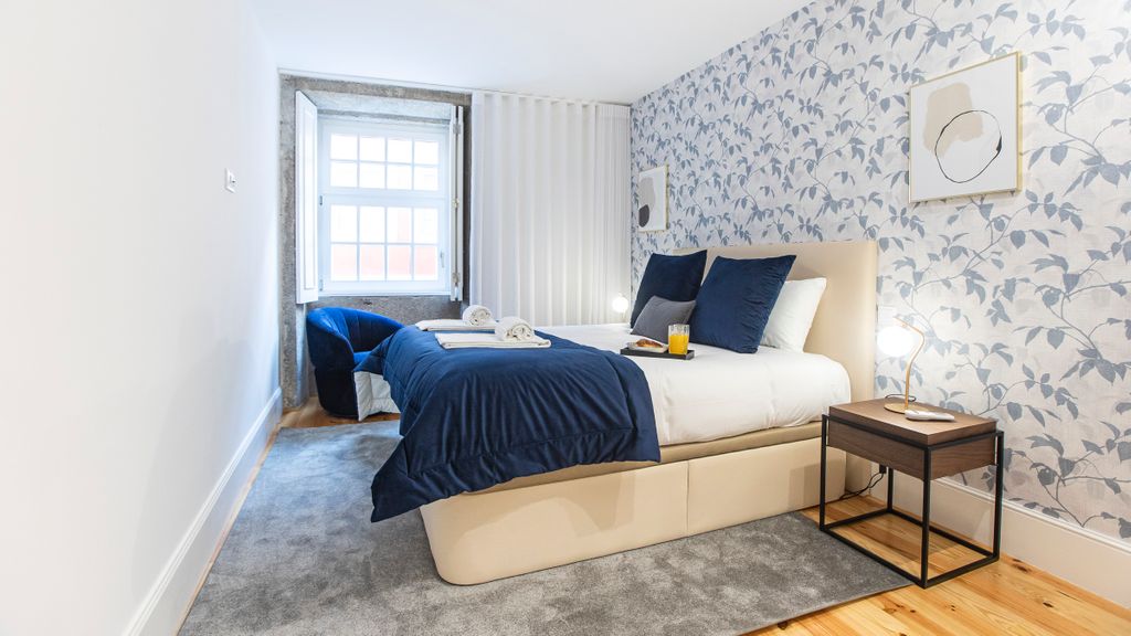 Elegant Downtown 1BR Flat w/ AC by LovelyStay