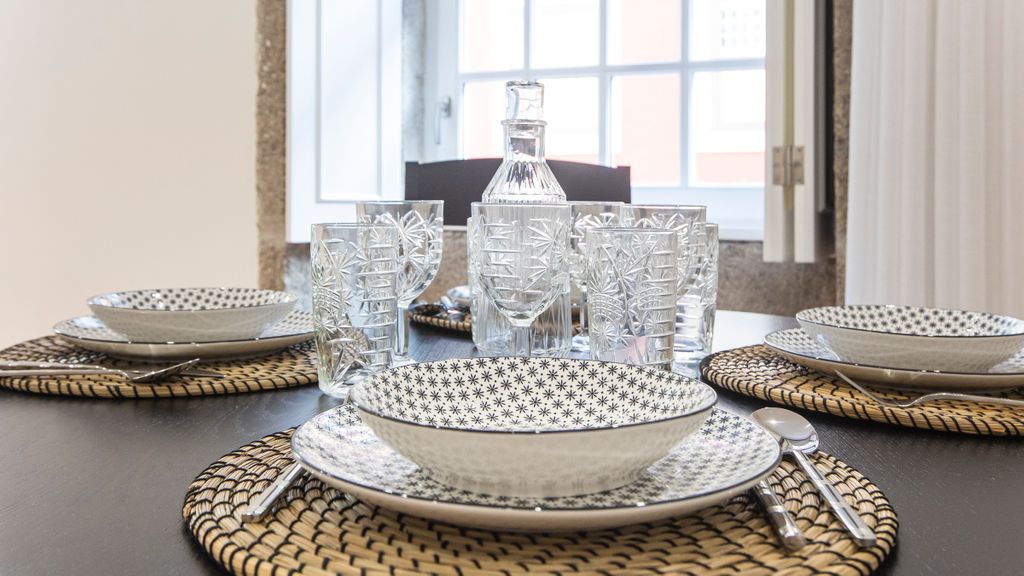 Elegant Downtown 1BR Flat w/ AC by LovelyStay