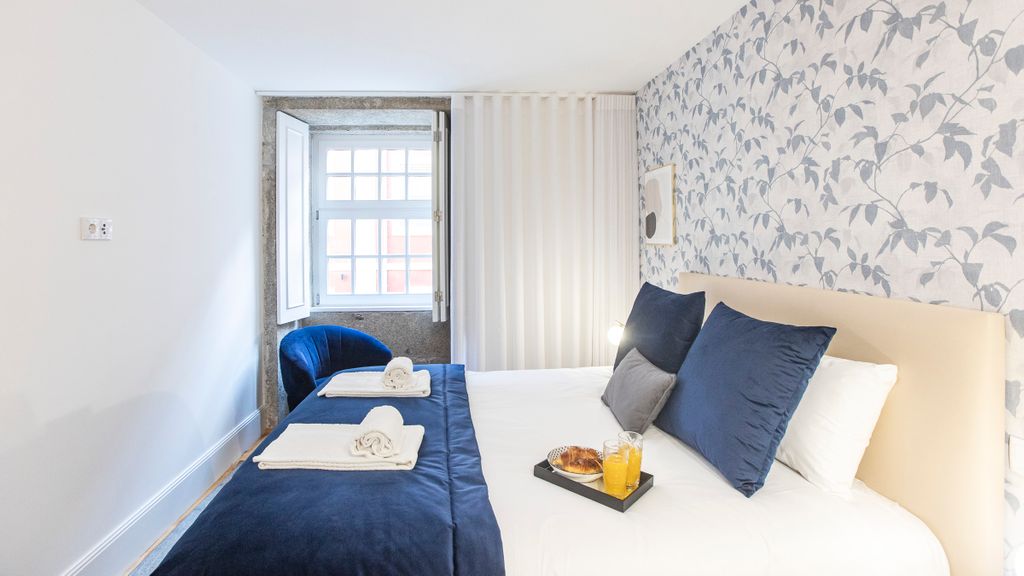 Elegant Downtown 1BR Flat w/ AC by LovelyStay