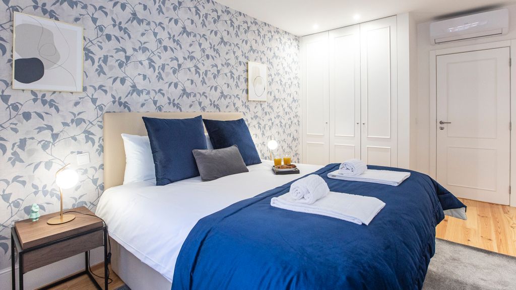 Elegant Downtown 1BR Flat w/ AC by LovelyStay