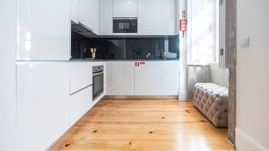 Elegant Downtown 1BR Flat w/ AC by LovelyStay