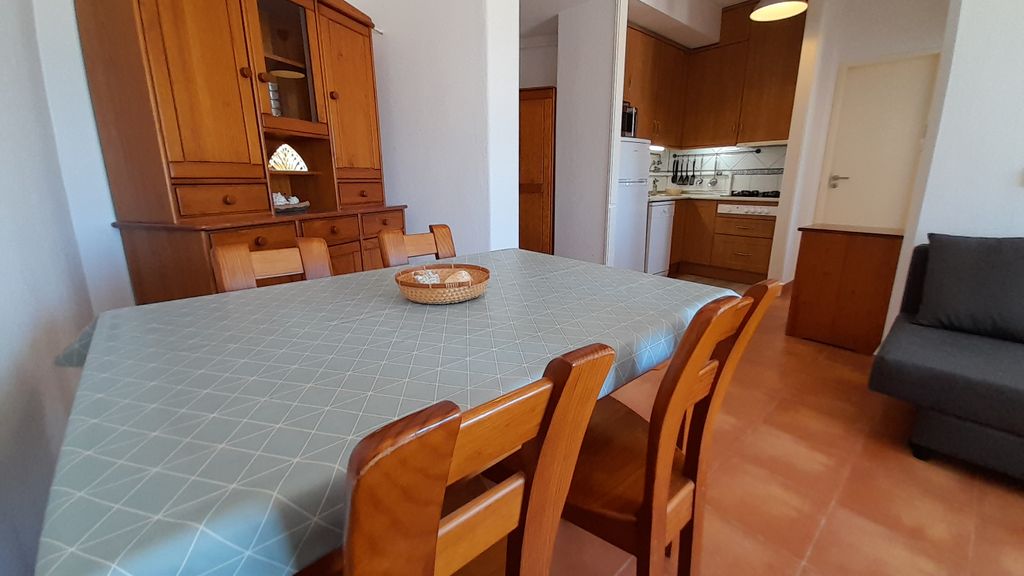 Fortaleza 1BDR Apartment W/Balcony by LovelyStay