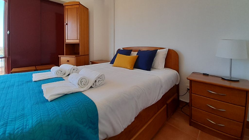 Fortaleza 1BDR Apartment W/Balcony by LovelyStay