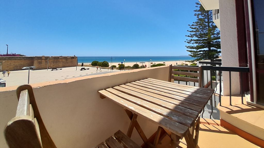 Fortaleza 1BDR Apartment W/Balcony by LovelyStay
