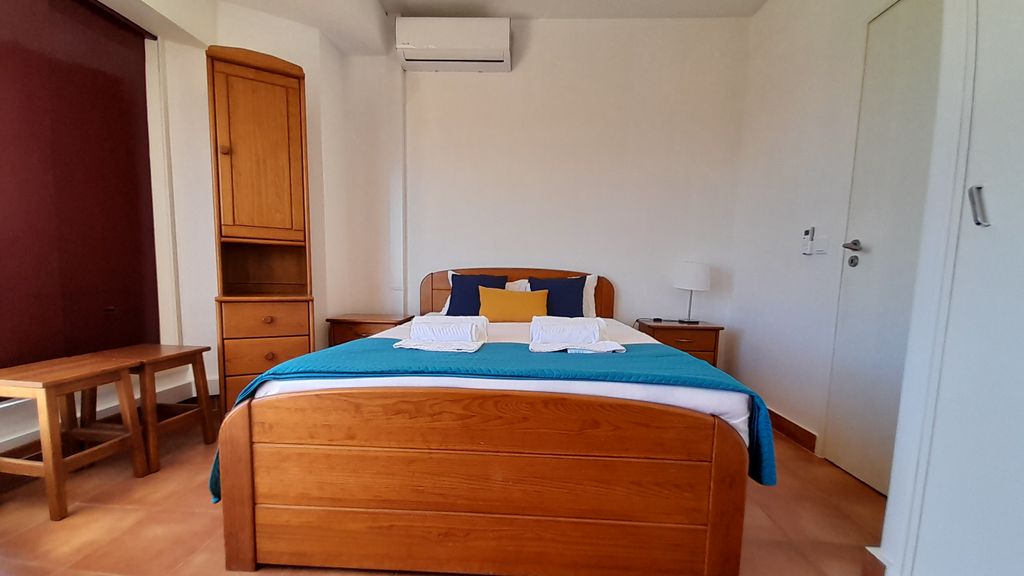 Fortaleza 1BDR Apartment W/Balcony by LovelyStay