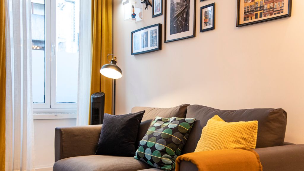 Elegant & Bright Flat by LovelyStay