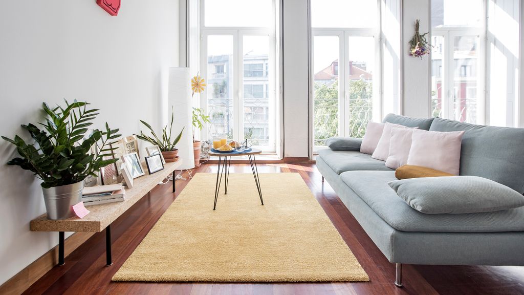 Bonjardim Studio w/ Balcony by LovelyStay