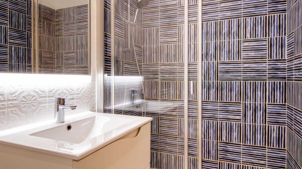 4BR w/ 200yrs of history in Porto by LovelyStay