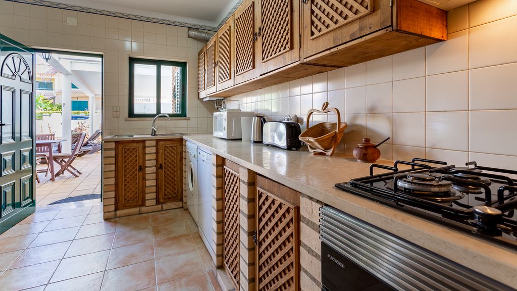 Sunny 2BDR House W/ Private Pool by LovelyStay