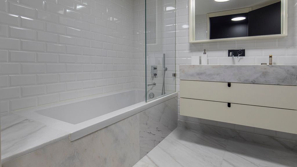 Two‑Bedroom Apartment w/ AC in Baixa by LovelyStay