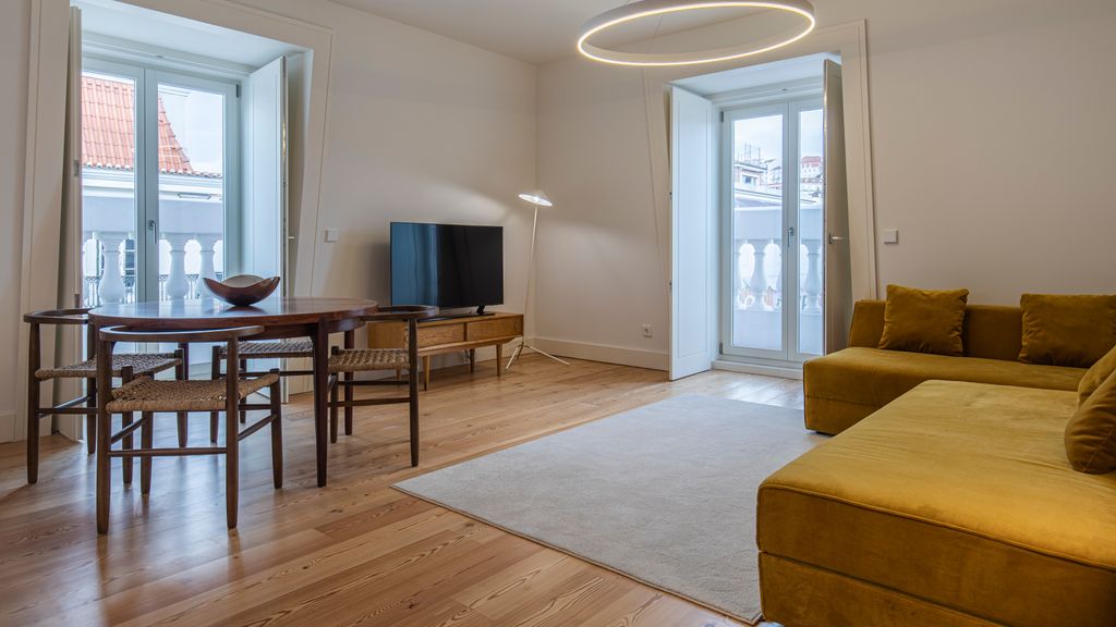 Two‑Bedroom Apartment w/ AC in Baixa by LovelyStay