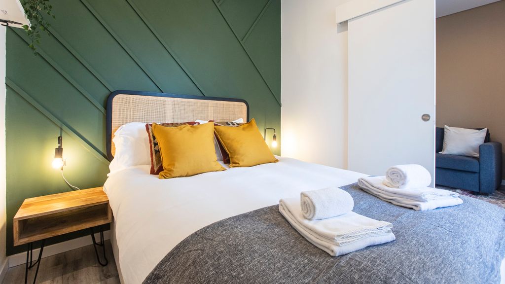 Seaside 1BR Flat w/ AC in Matosinhos by LovelyStay